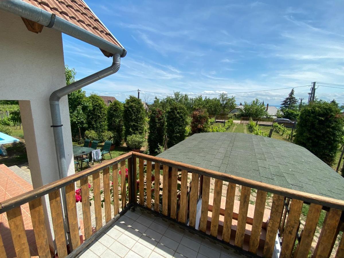 Villa Fuege Vendeghaz Lovas Exterior foto