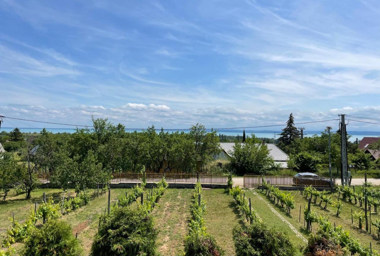 Villa Fuege Vendeghaz Lovas Exterior foto